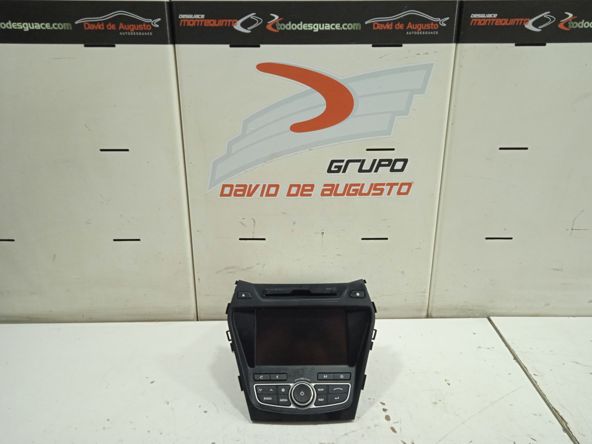 Sistema audio / radio cd   no identificado