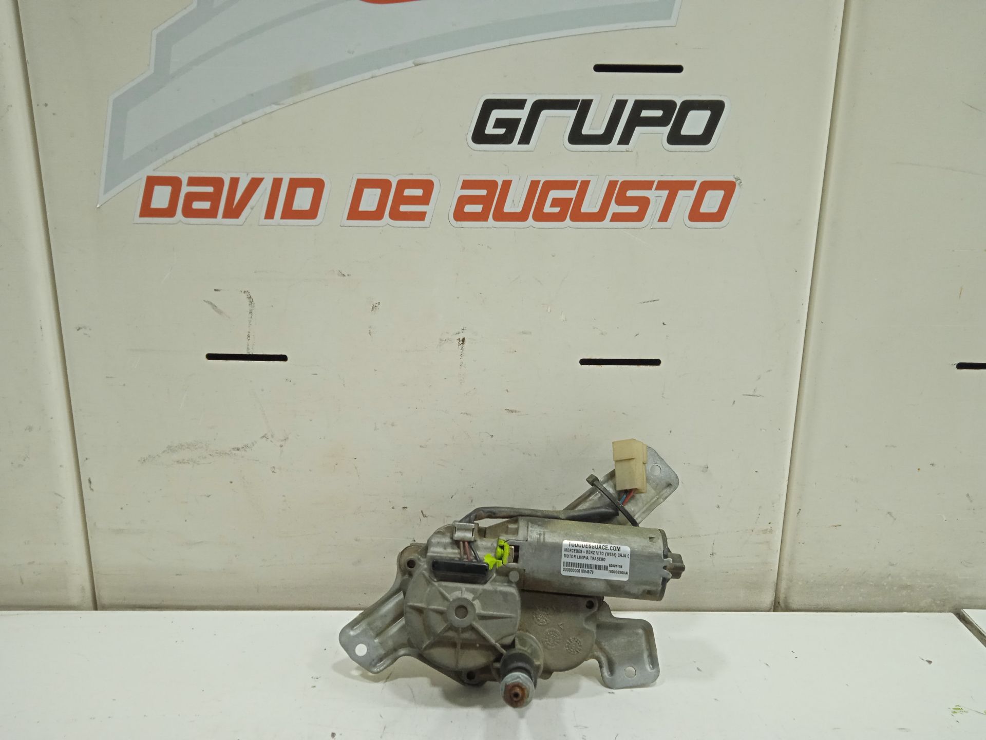 Motor limpia trasero 108 cdi     (638.094)