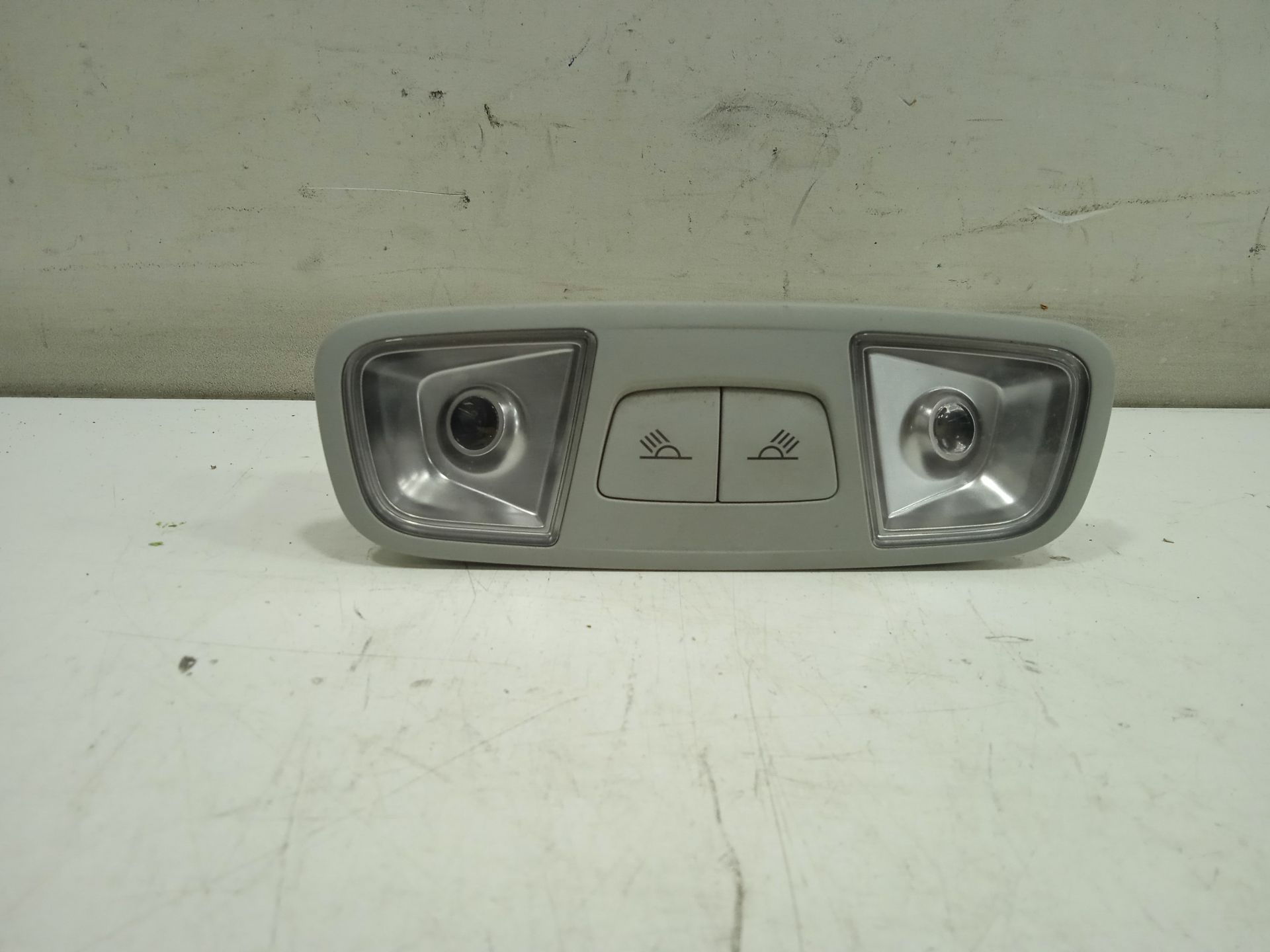 No identificado audi q3 (8ug) attraction