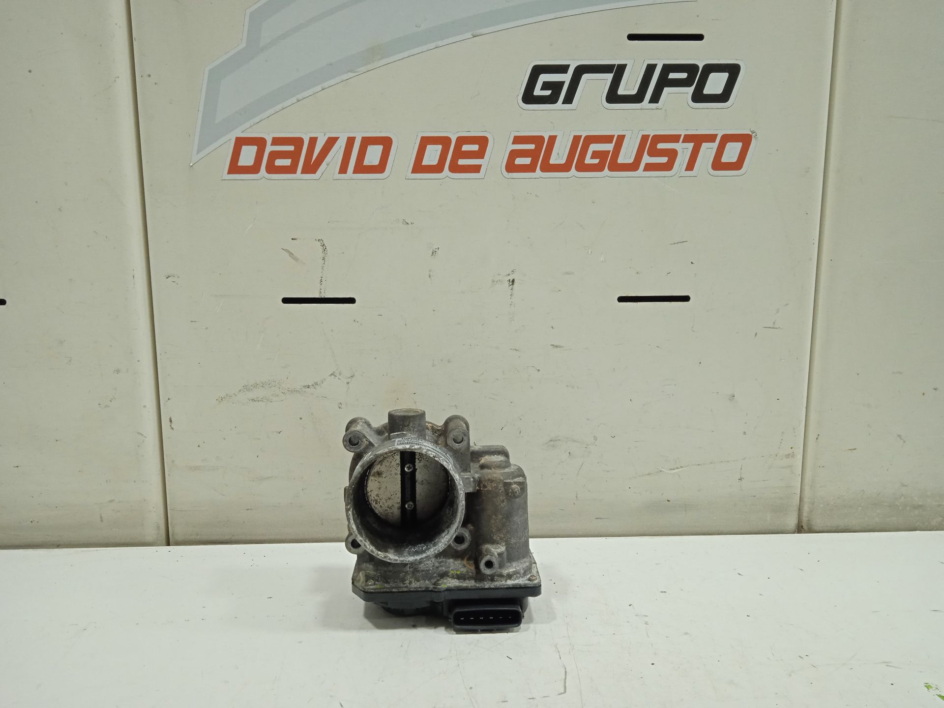 Caja mariposa mazda 6 berlina (gj) style