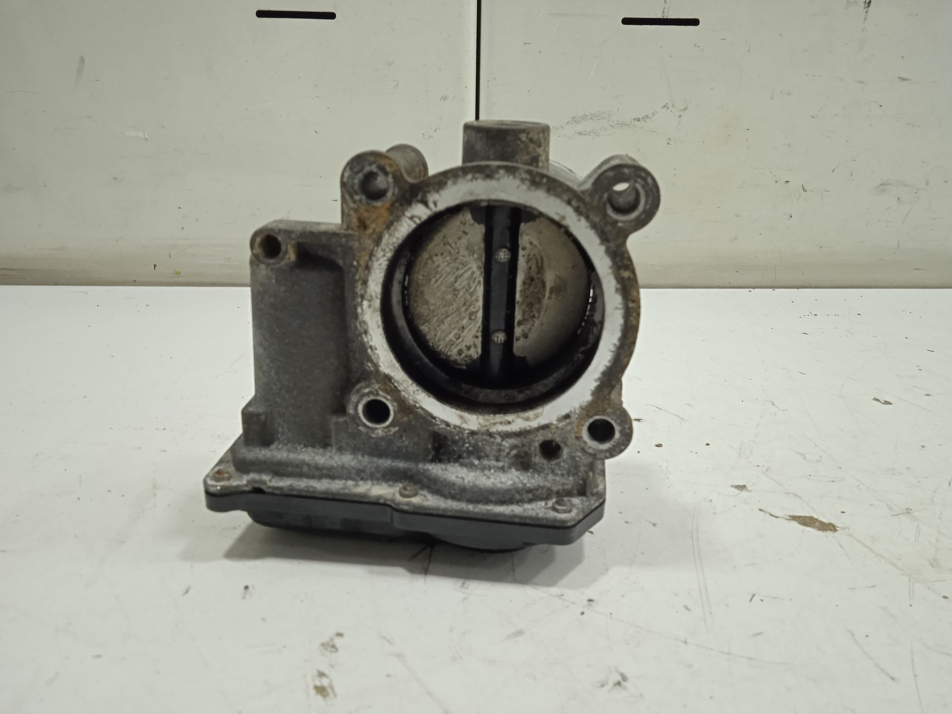 Caja mariposa mazda 6 berlina (gj) style