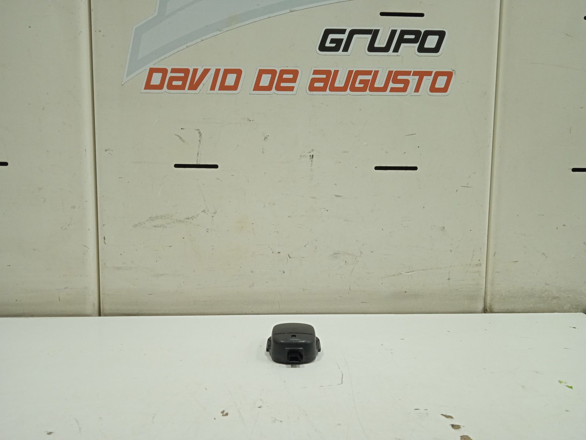 Sensor lluvia / luz   no identificado