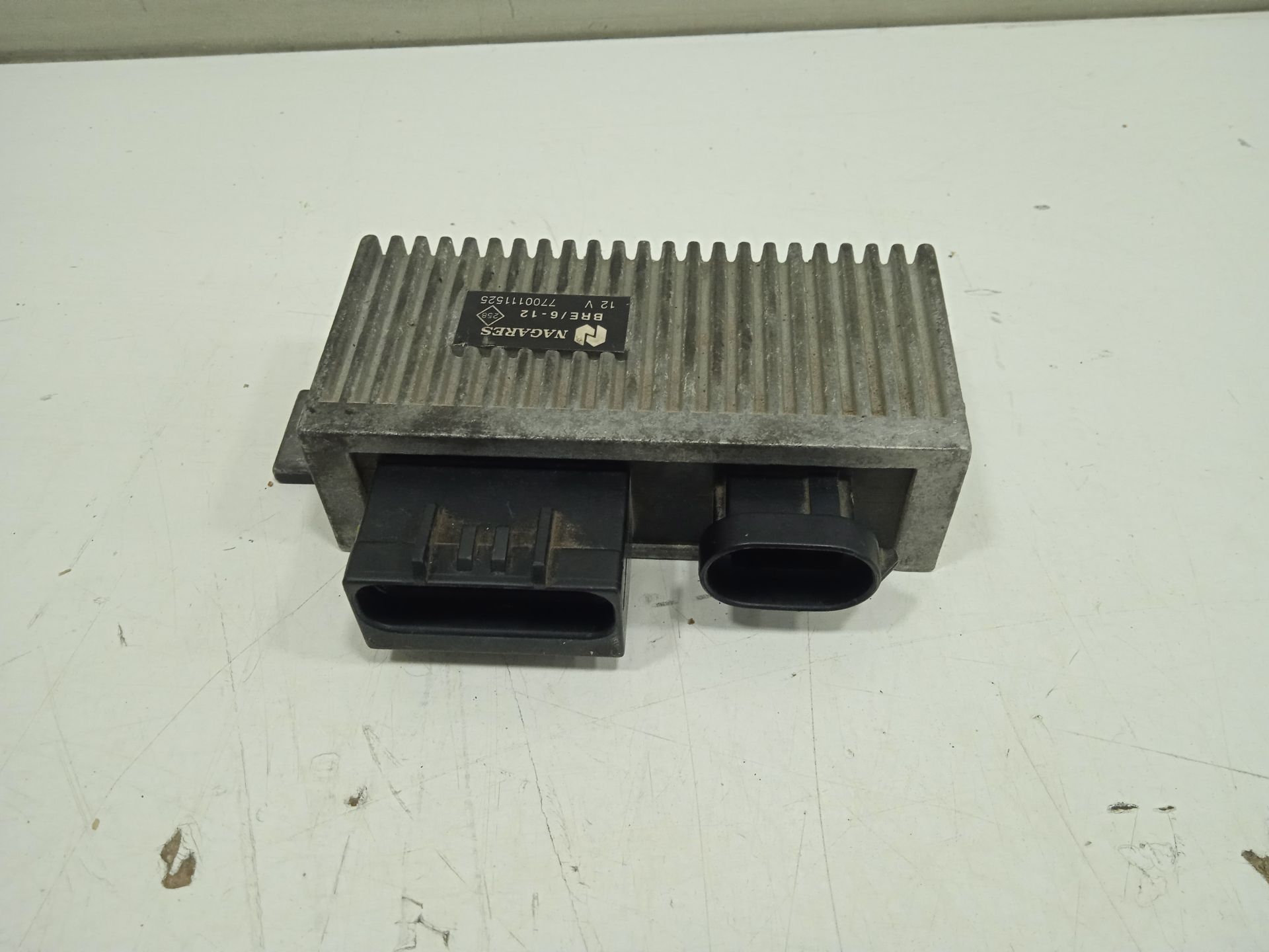 Caja precalentamiento renault megane i scenic (ja0) 1.9 d kaleido