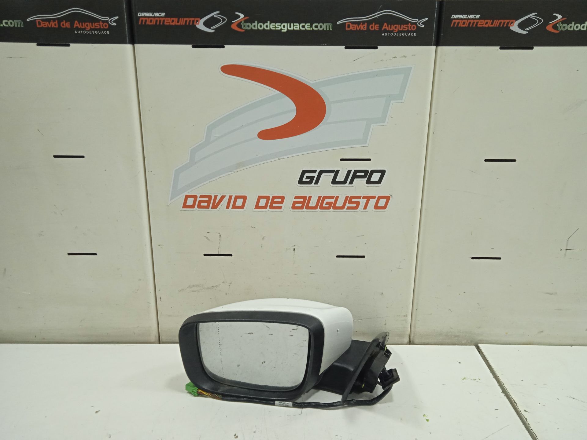 Retrovisor izquierdo volvo xc60 momentum awd