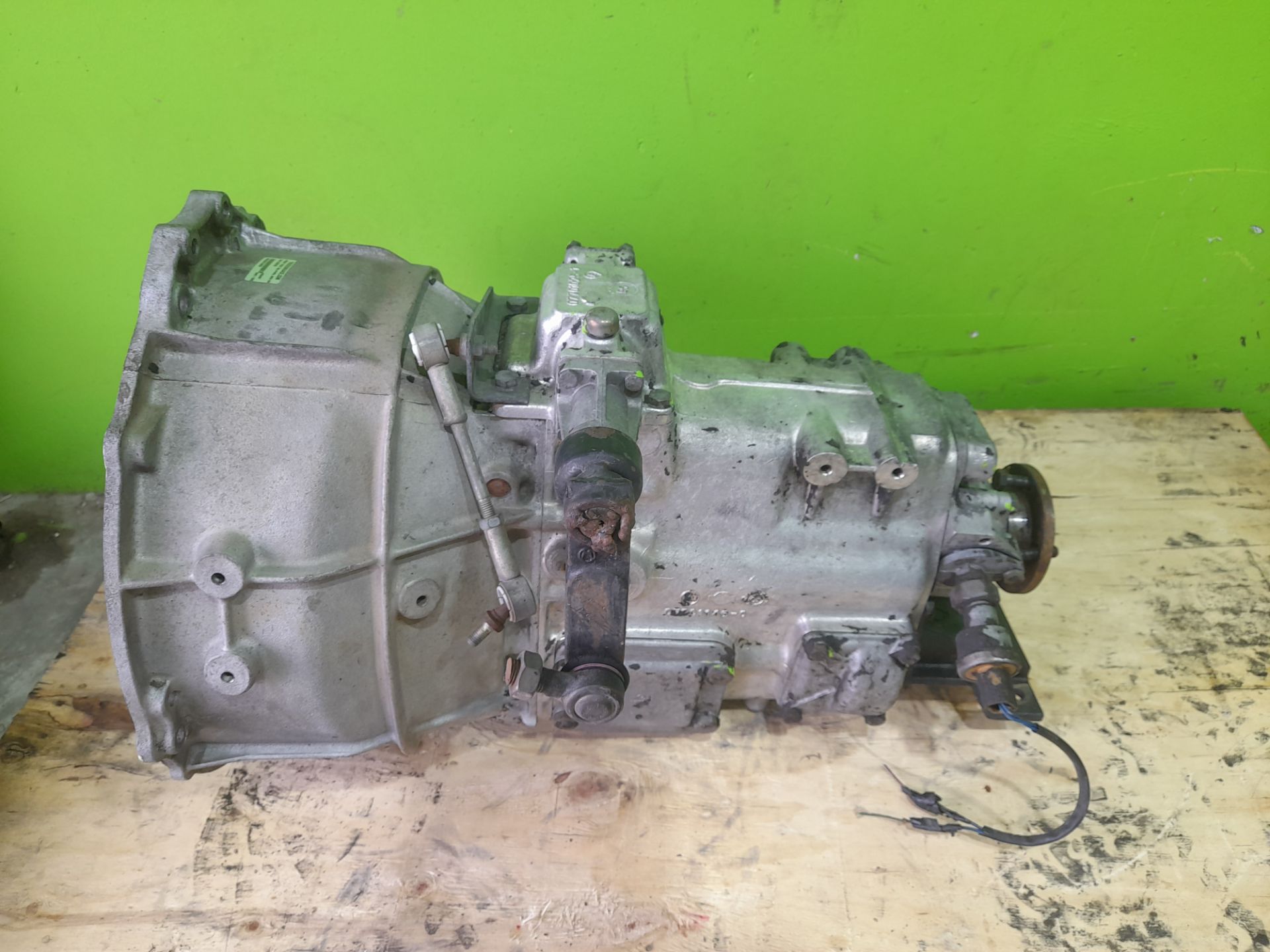 Caja cambios nissan trade caja cerrada techo elevado