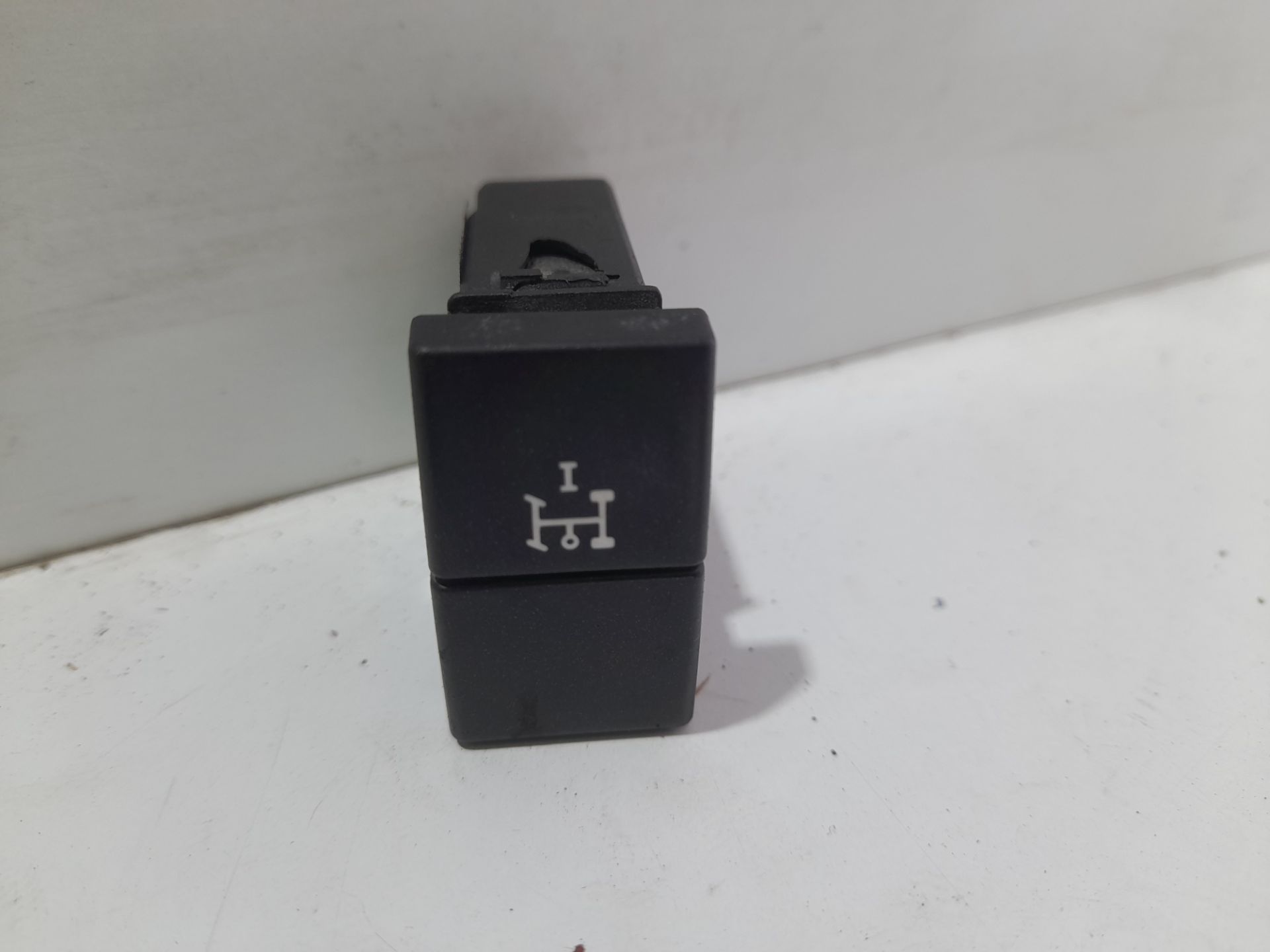 Interruptor iveco  no identificado