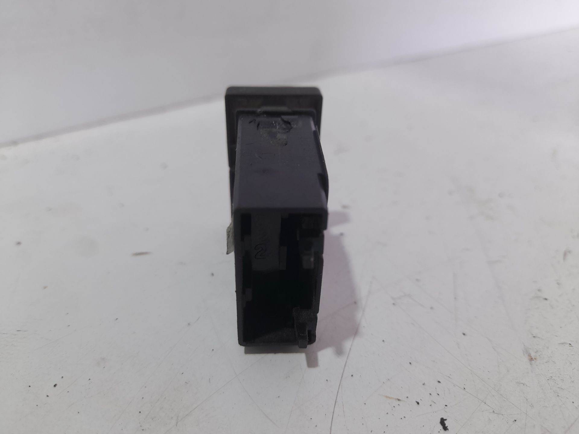 Interruptor iveco  no identificado