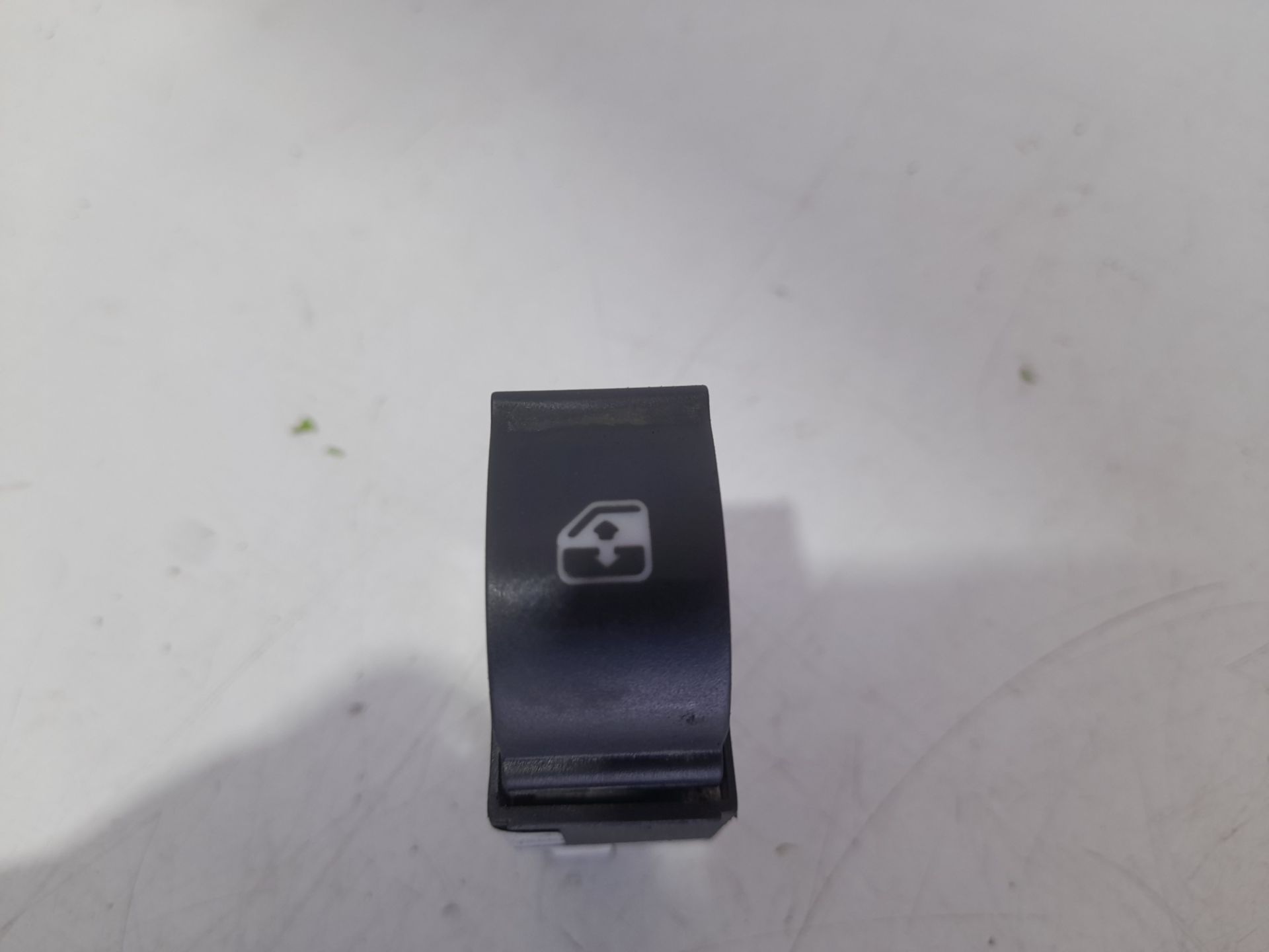 Mando elevalunas delantero derecho iveco  no identificado