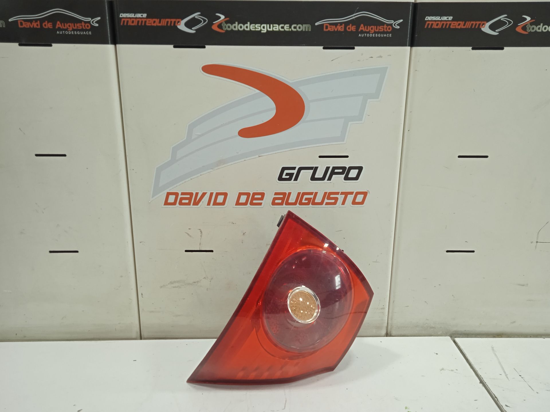 Piloto trasero derecho volkswagen golf v (1k1)(10.2003) 