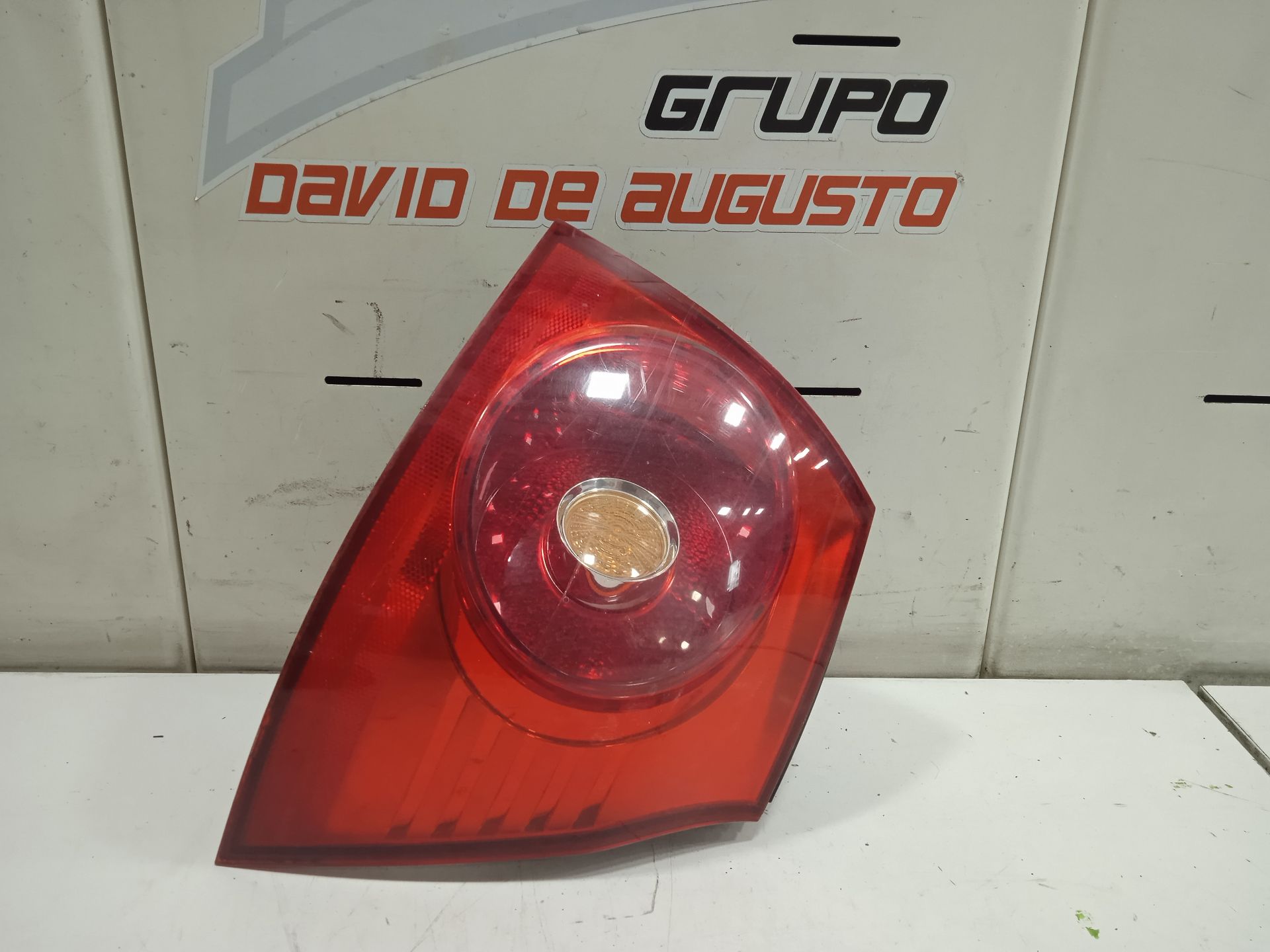 Piloto trasero derecho volkswagen golf v (1k1)(10.2003) 