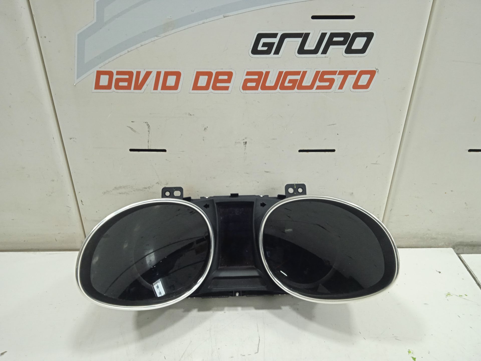 Cuadro instrumentos   no identificado