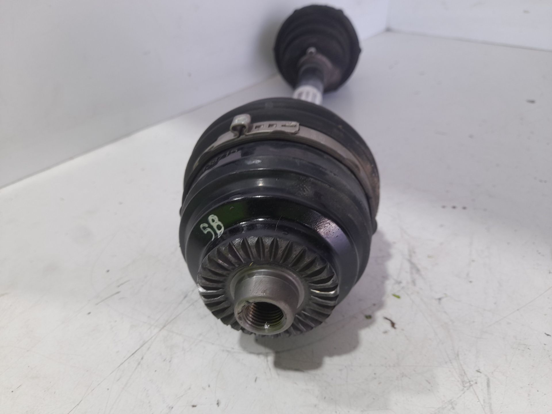 Transmision delantera izquierda   no identificado