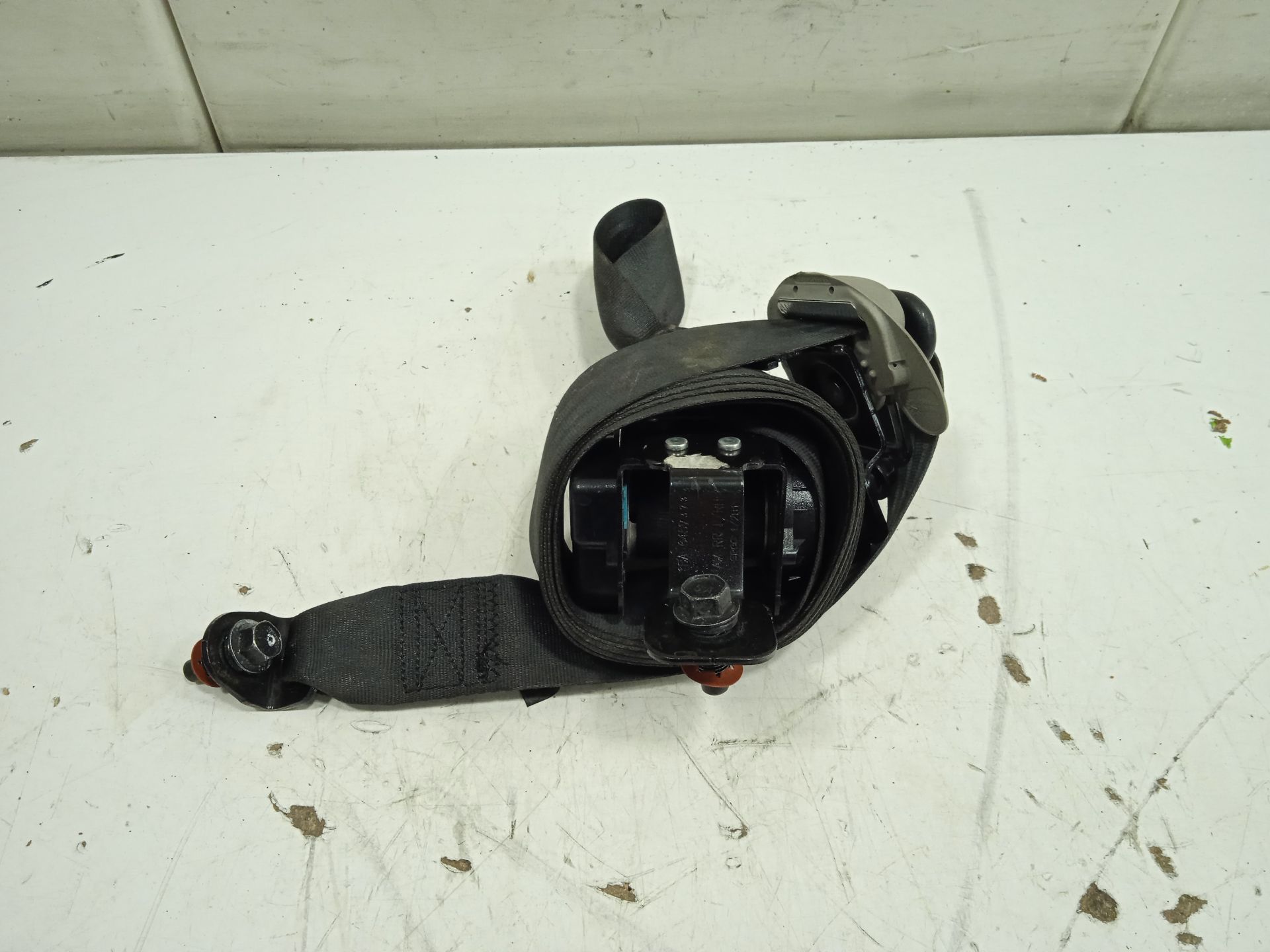 Cinturon seguridad trasero derecho kia sportage (sl) emotion 4x2