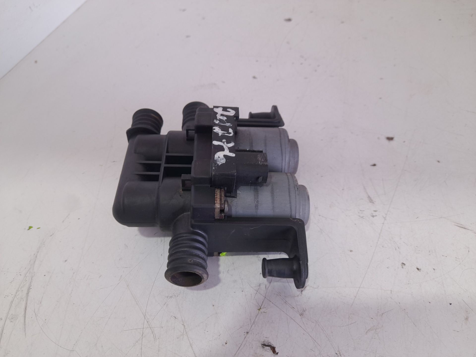 Valvula intercambio de calefaccion bmw serie 5 berlina (e39) 520d