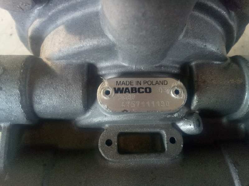 Valvula aire adicional mercedes-benz atego 6-zyl. 4x4 bm 97026 (1998) 