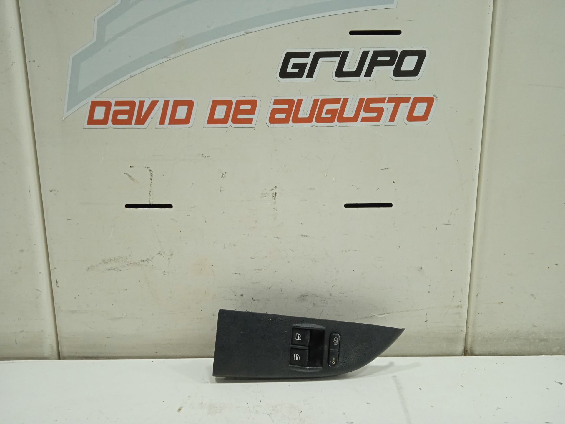 Mando elevalunas delantero izquierdo skoda fabia (6y26y3) young line