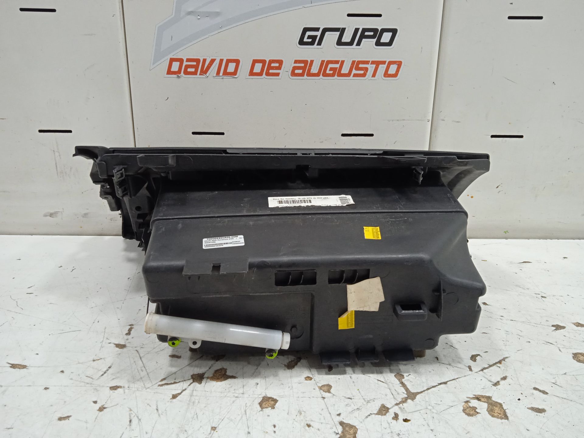 Guantera volvo xc60 momentum awd
