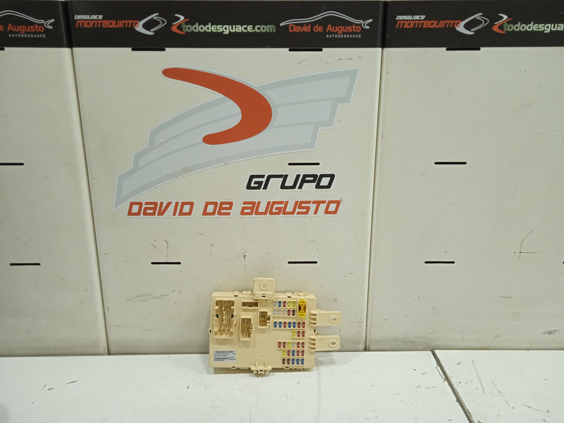 Caja reles / fusibles kia sportage (sl) emotion 4x2