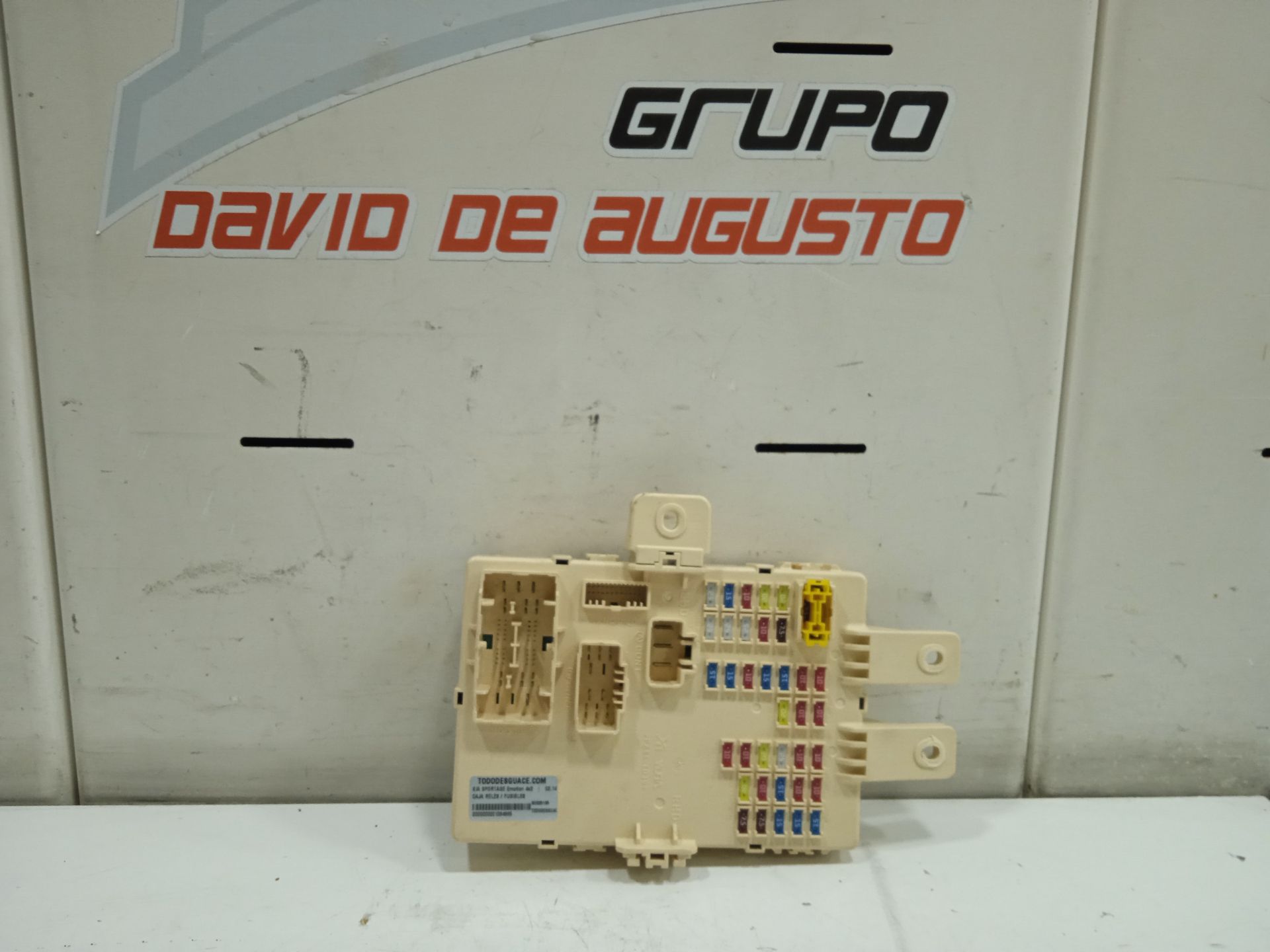 Caja reles / fusibles kia sportage (sl) emotion 4x2