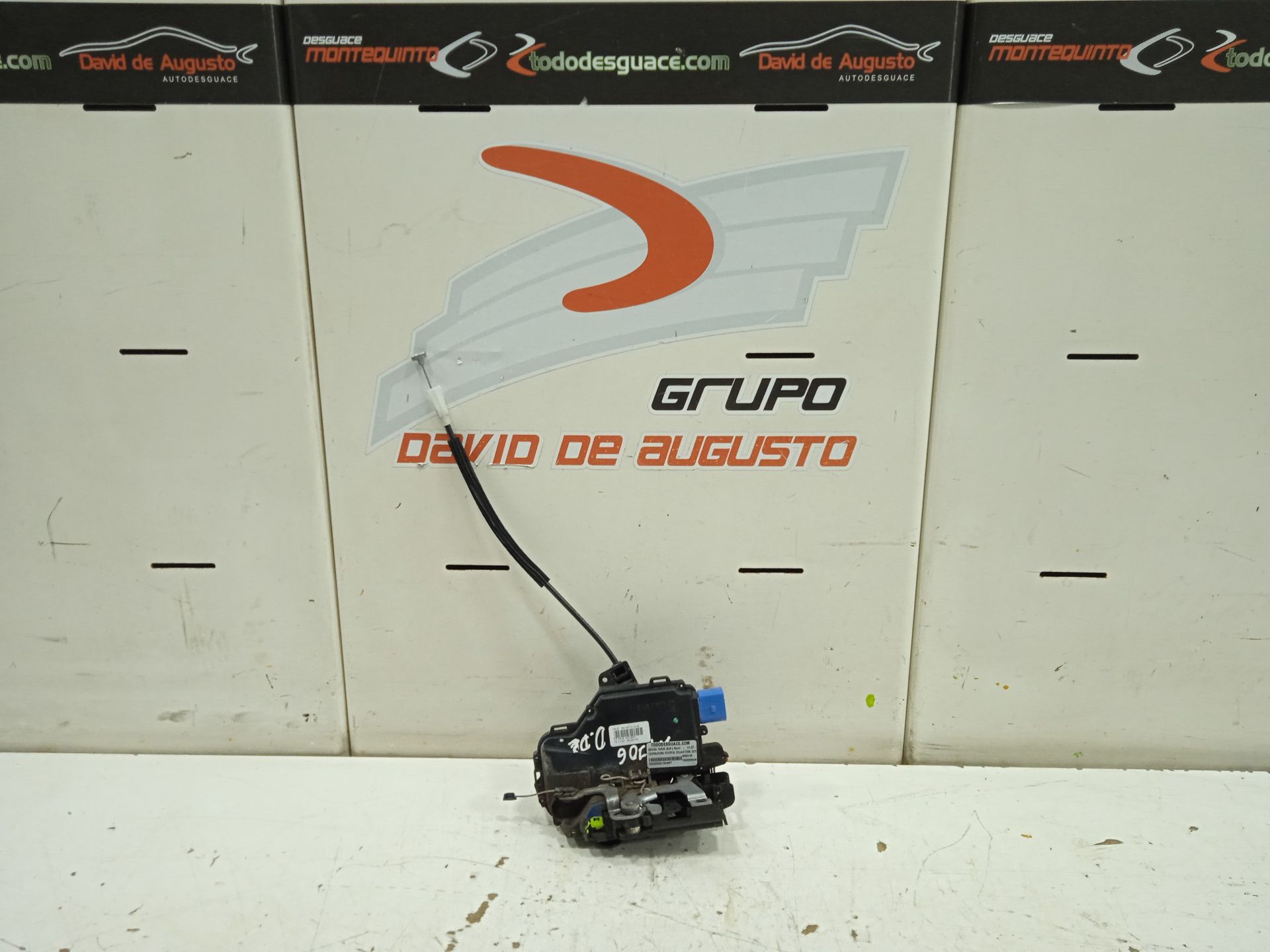 Cerradura puerta delantera derecha skoda fabia (5j2) sport