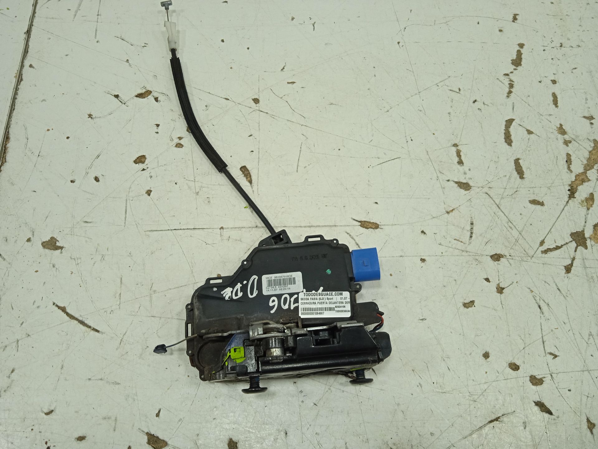 Cerradura puerta delantera derecha skoda fabia (5j2) sport