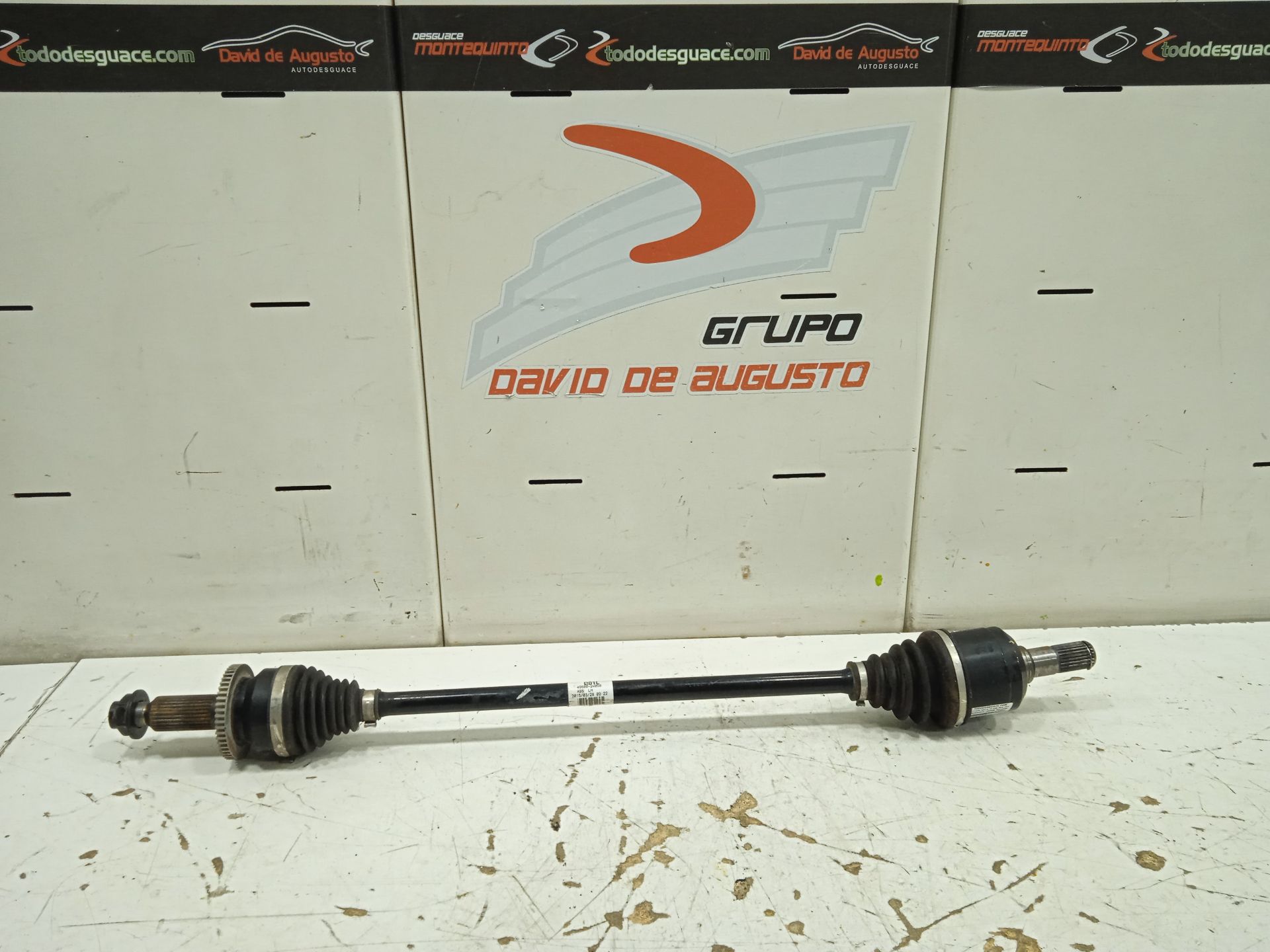 Transmision trasera izquierda   no identificado