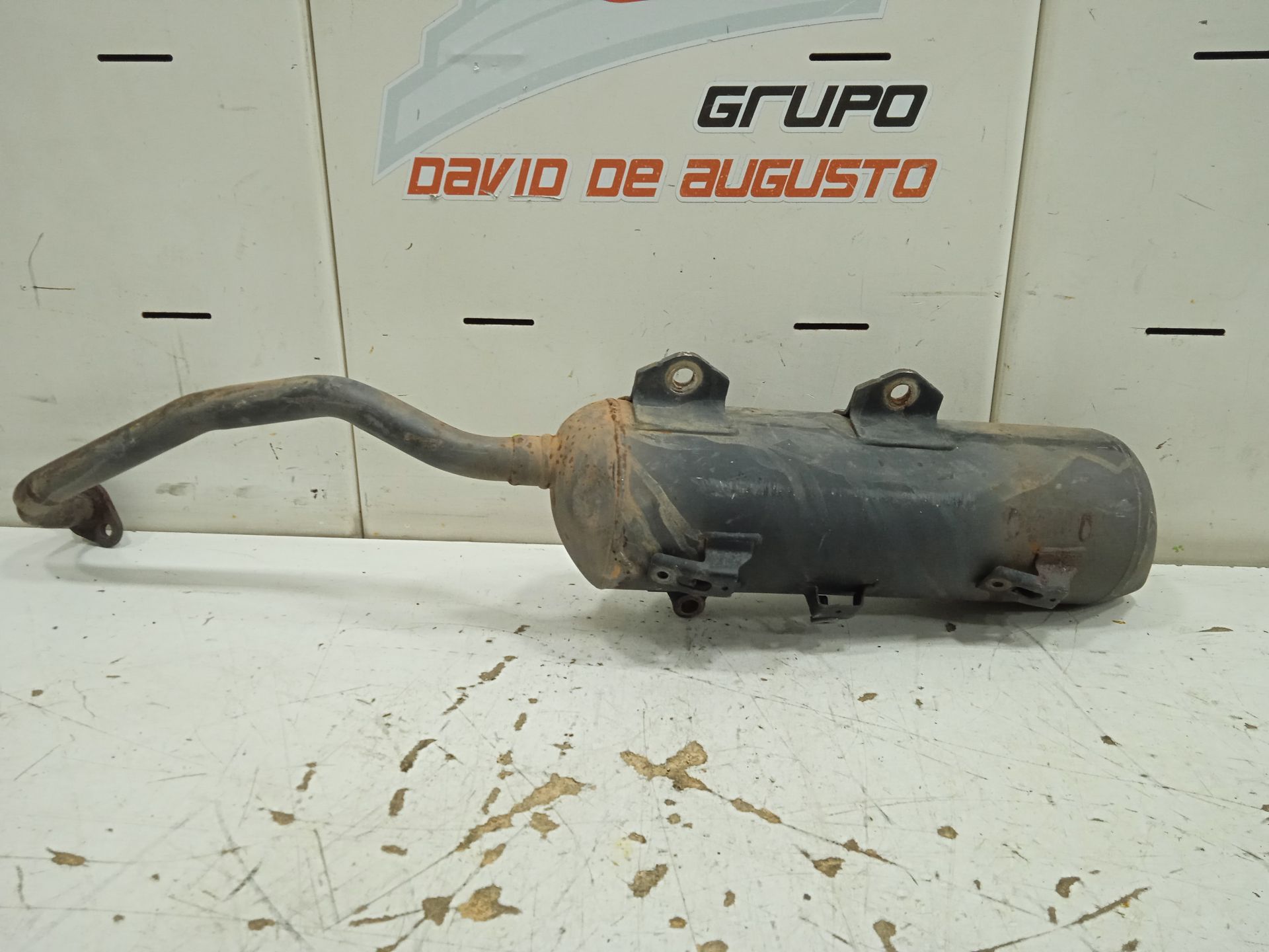 Tubo escape completo honda  no identificado