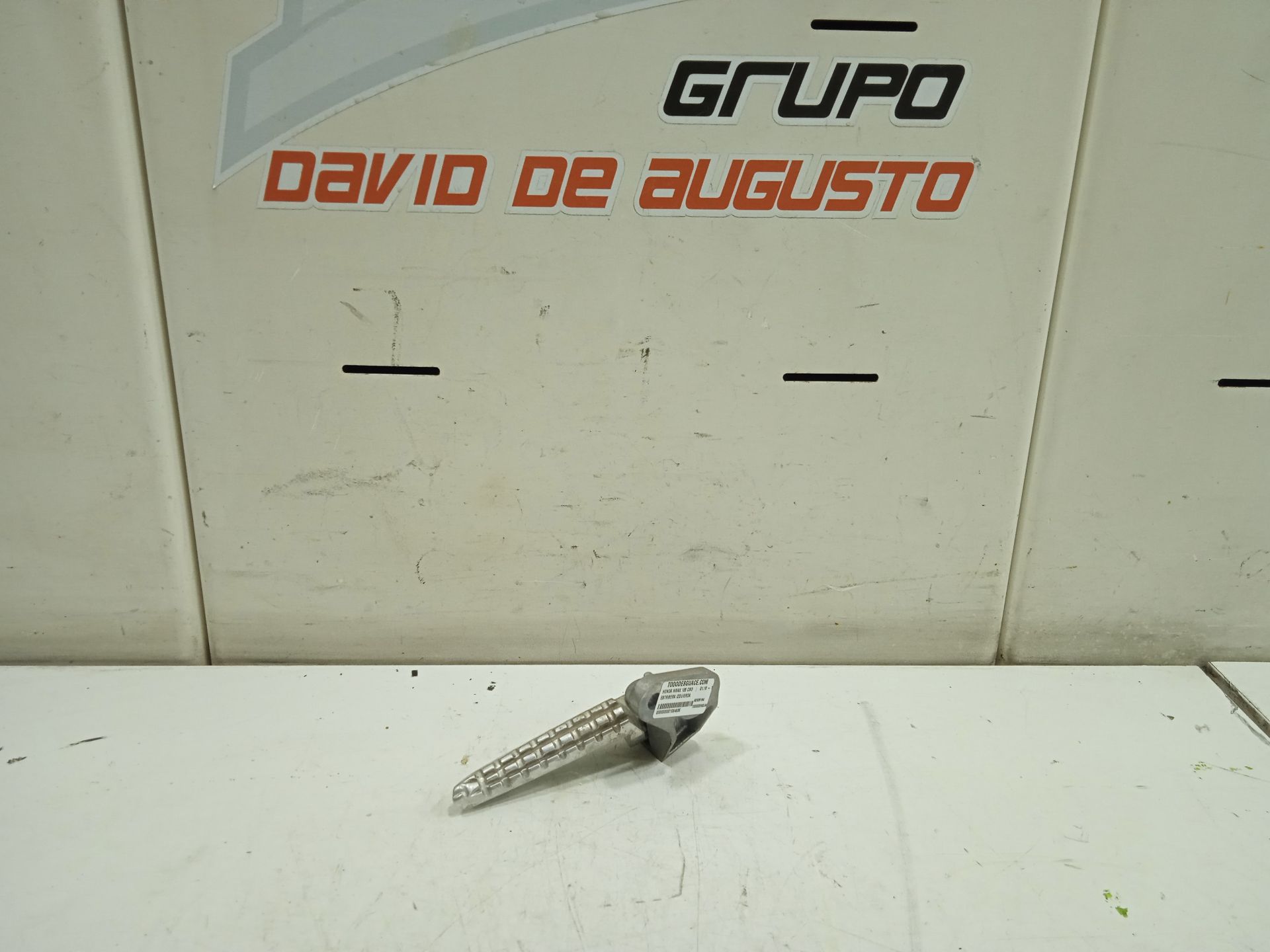 Estribera izquierda honda  no identificado