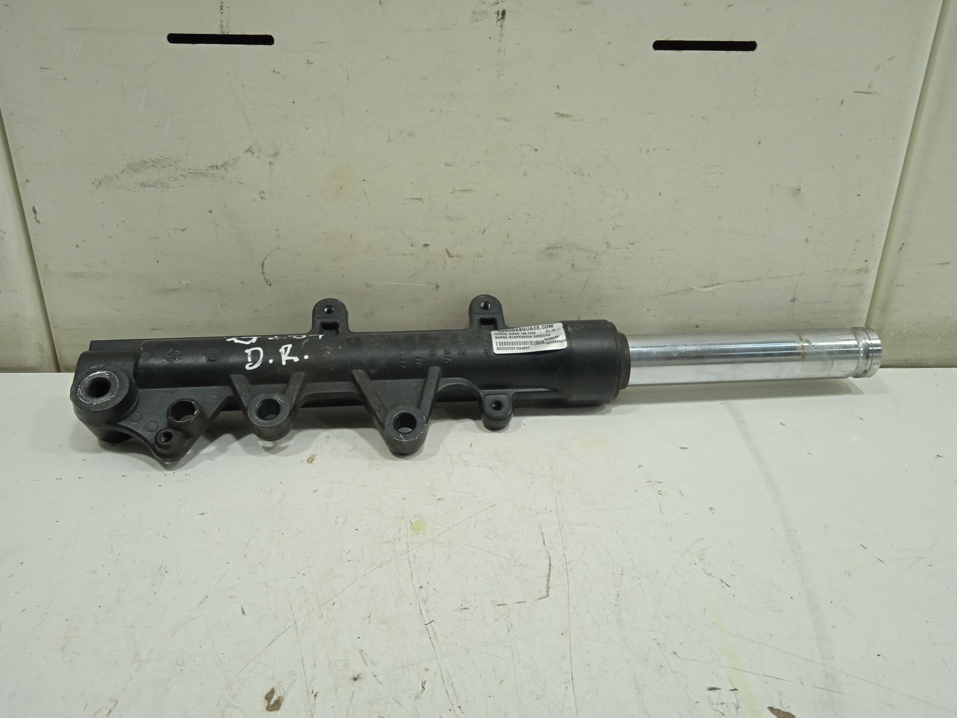 Barra suspension derecha honda  no identificado