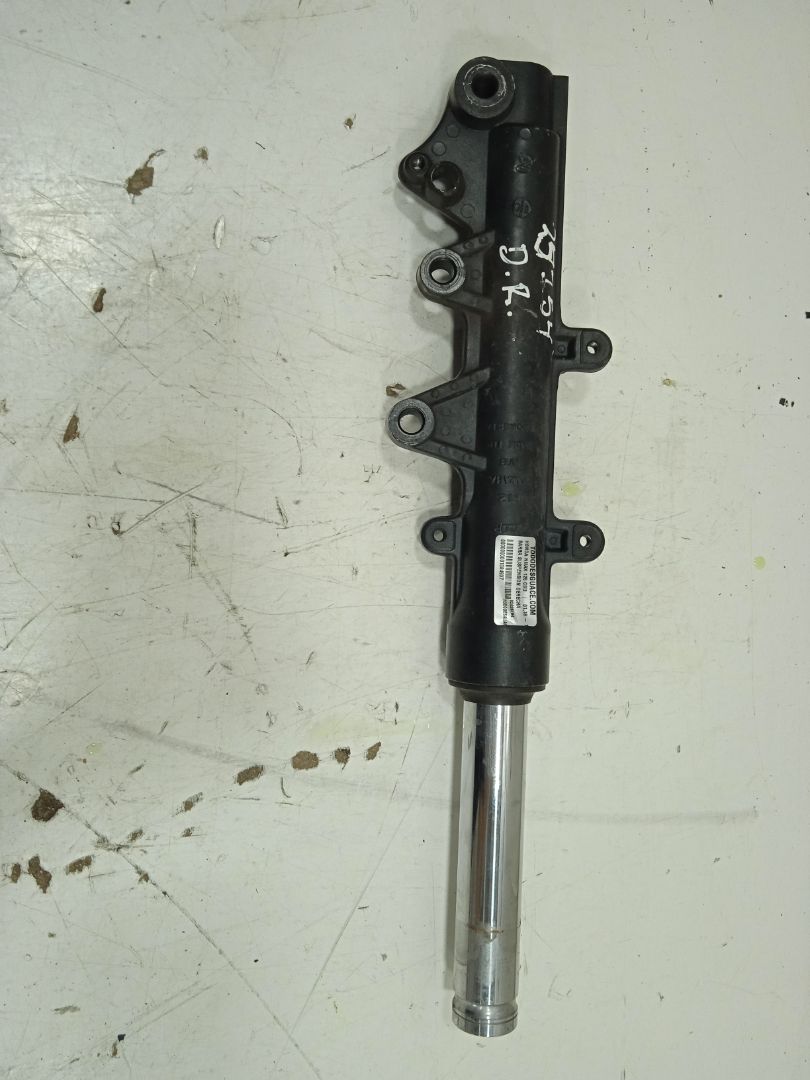 Barra suspension derecha honda  no identificado