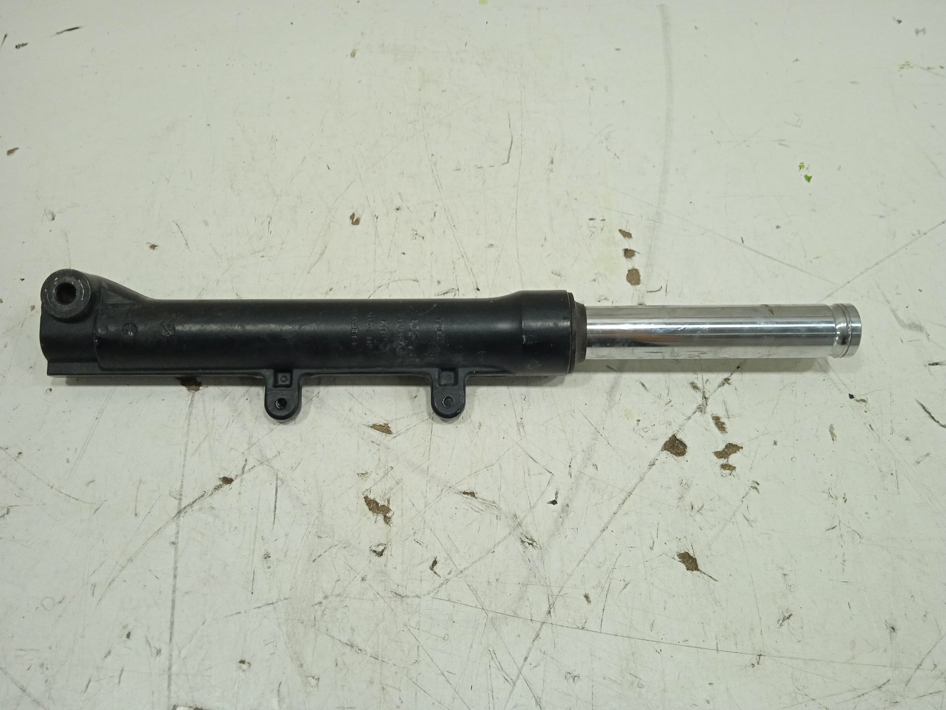 Barra suspension izquierda honda  no identificado