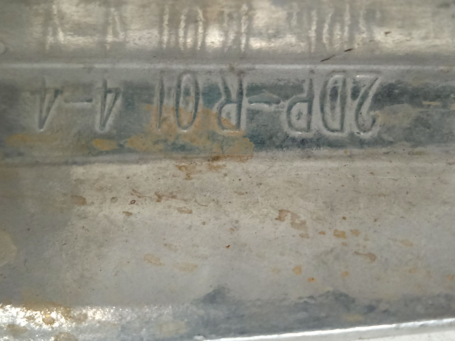Estribera derecha honda  no identificado