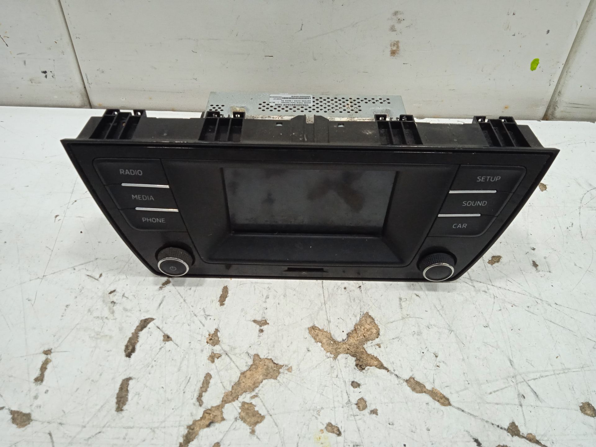 Sistema audio / radio cd skoda fabia (nj3) color concept