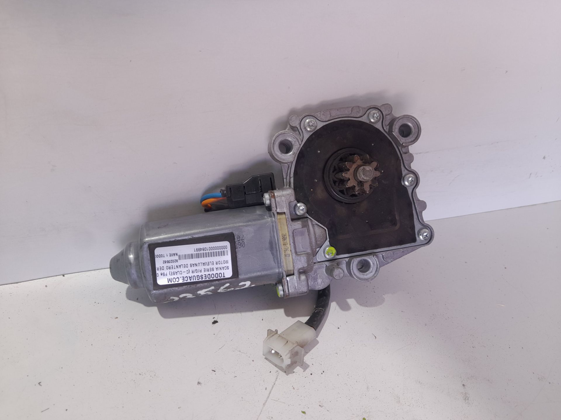 Motor elevalunas delantero derecho scania baureihe c-klasse pgr (2004) fsa g400 (4x2) corto cg 14