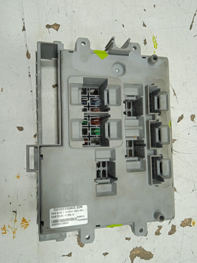 Caja reles / fusibles bmw serie 3 touring (e91) 325xi