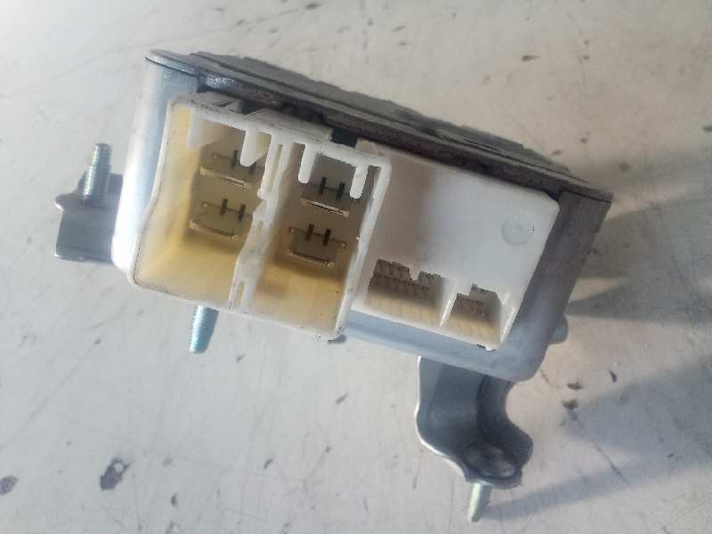 No identificado toyota yaris (ksp9scp9nlp9) active