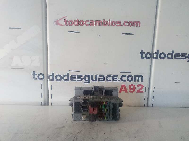 Caja reles / fusibles fiat stilo (192) 1.6 16v