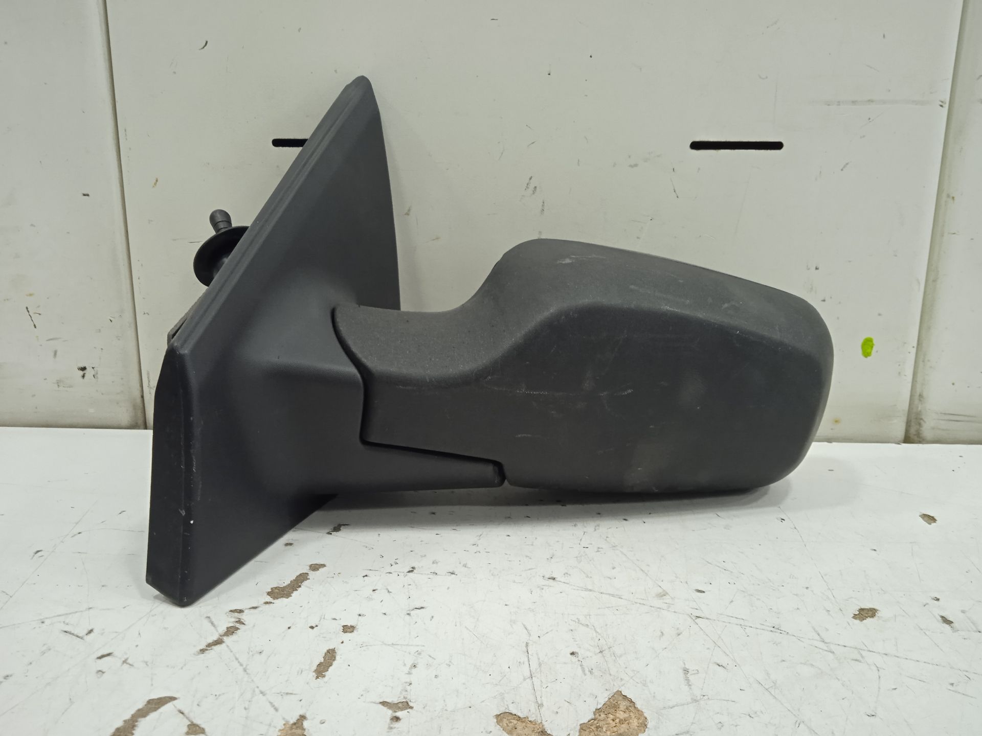 Retrovisor izquierdo   no identificado