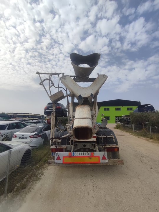 Bieleta estabilizadora delantera izquierda iveco  no identificado