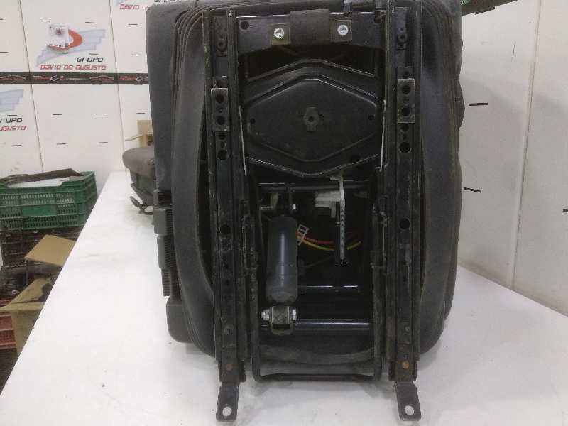  asiento delantero izquierdo   renault midlum dci 220 16c 6.174 cm3 6 cilindros