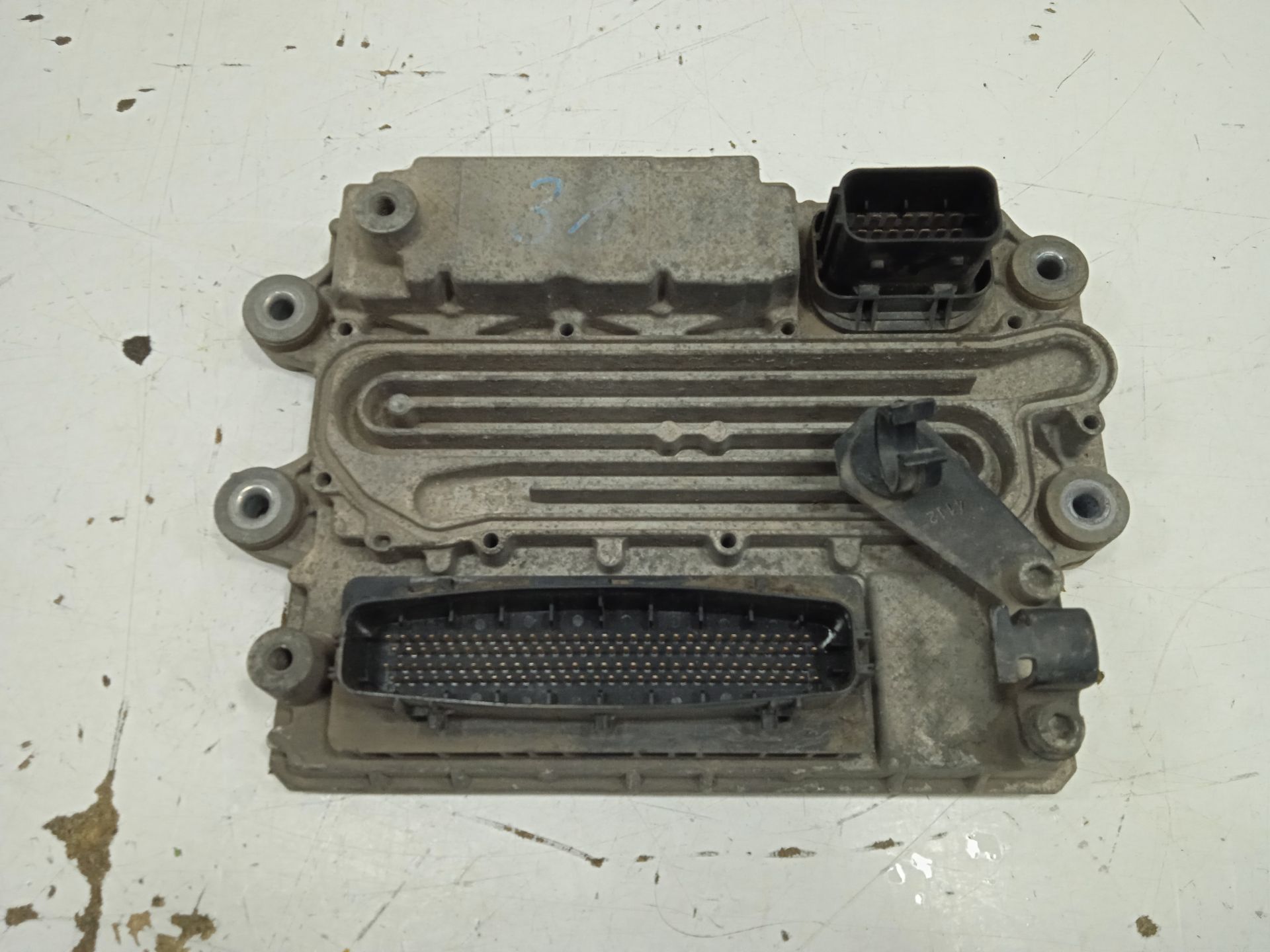 No identificado mercedes-benz actros 4 2-ejes bm 963 (2011) 18xx 4x2 sattelzugmaschine l b