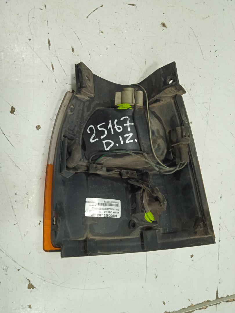 Piloto delantero izquierdo nissan  no identificado