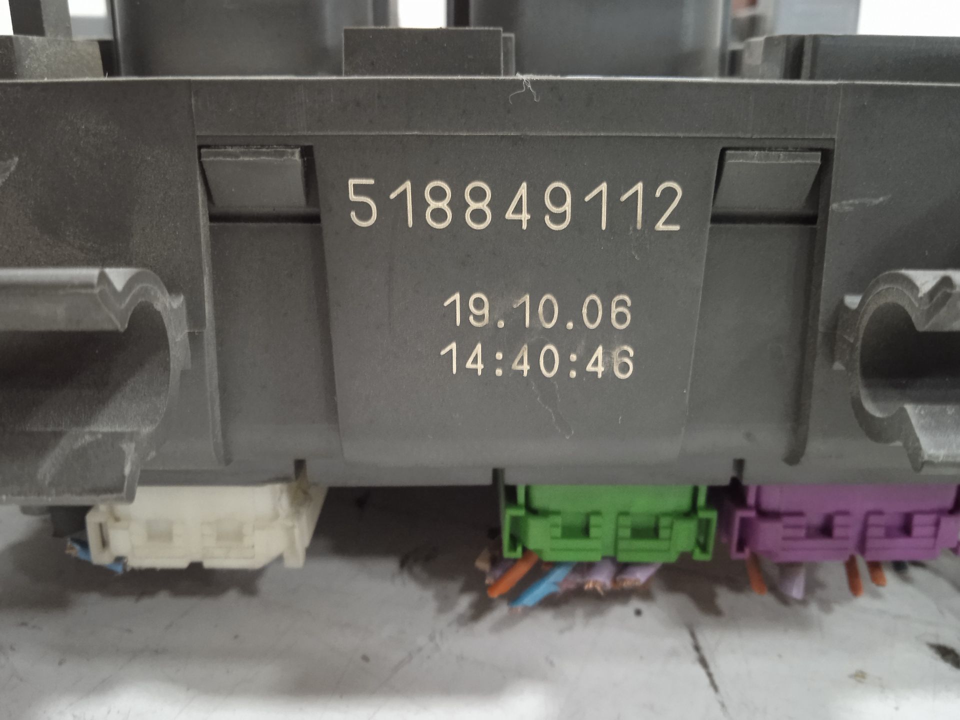 Caja reles / fusibles   no identificado