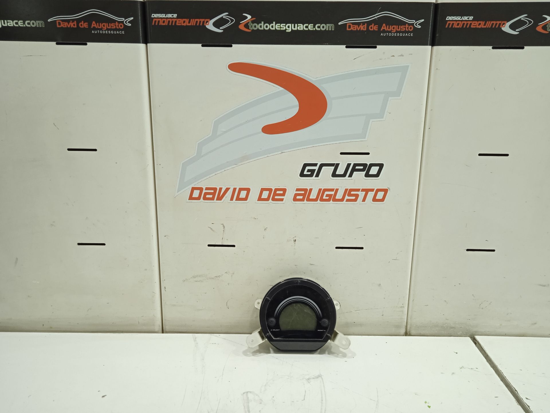 Cuadro instrumentos   no identificado