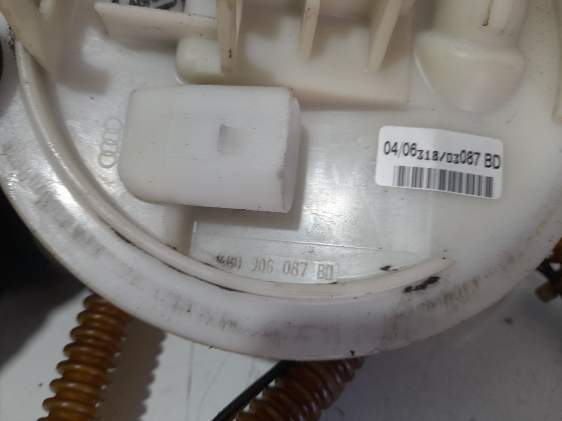 Bomba combustible audi a6 berlina (4b2) 2.5 tdi