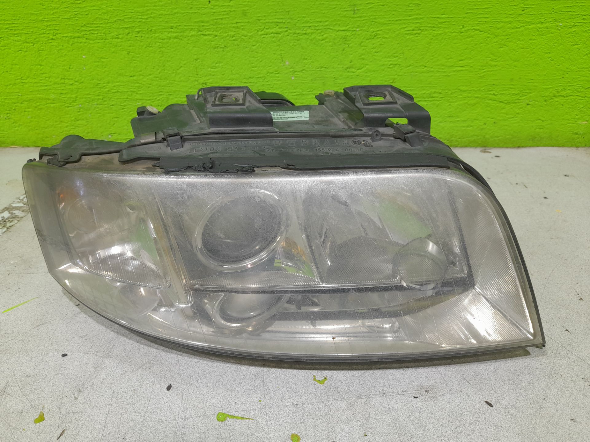 Faro derecho audi a6 berlina (4b2) 2.5 tdi