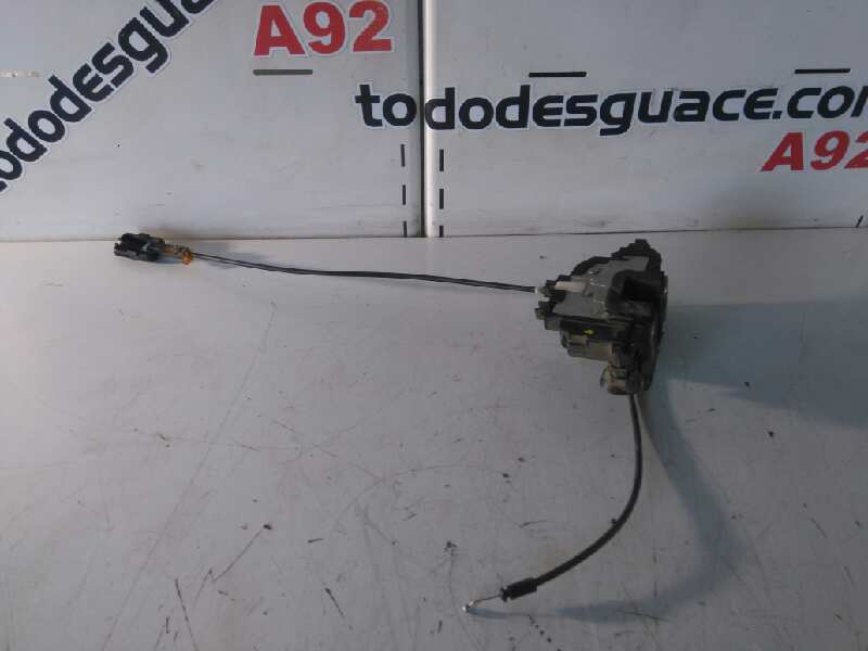 Cerradura puerta delantera izquierda renault clio iii 20 aniversario