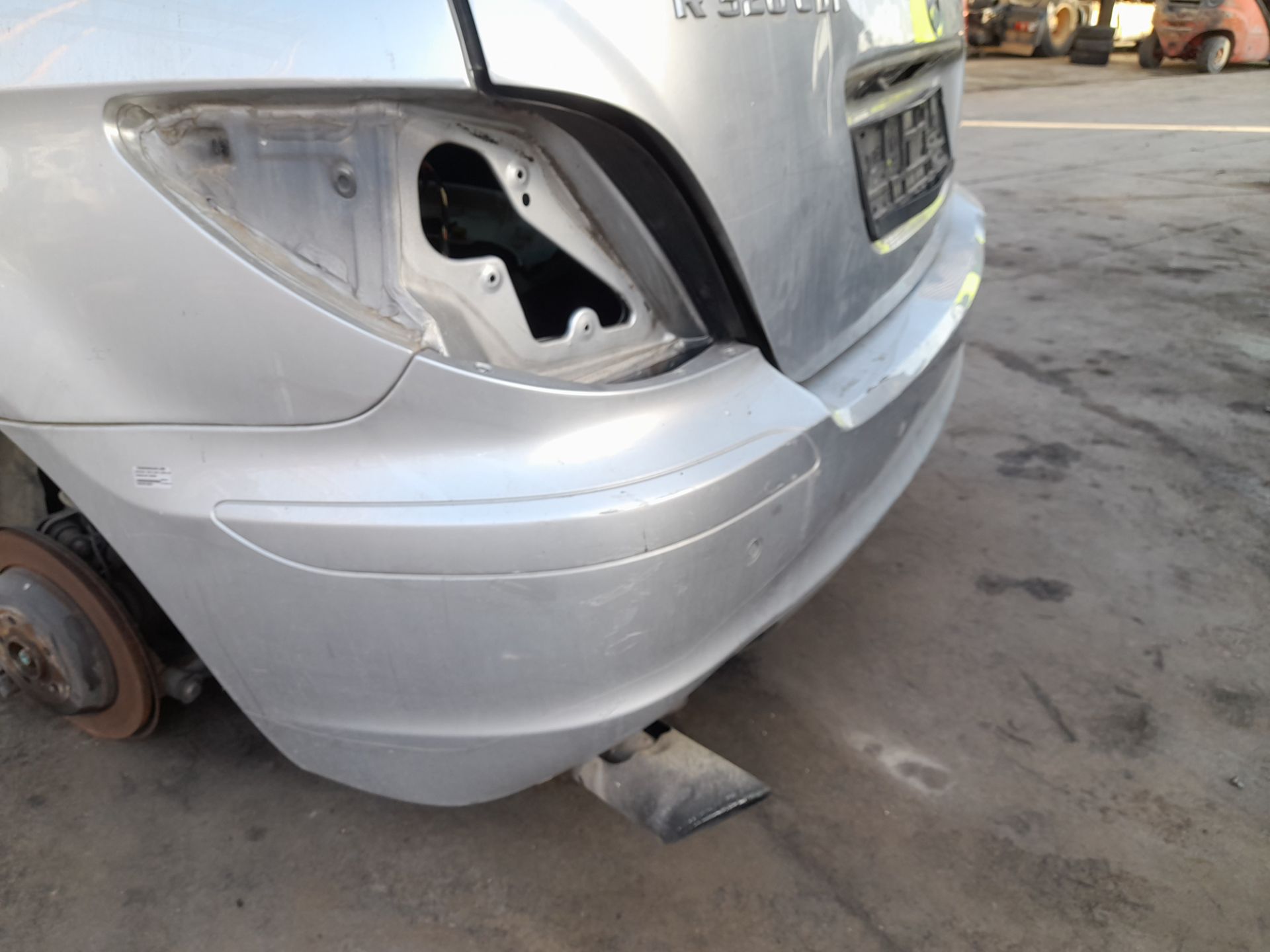 Paragolpes trasero mercedes-benz clase r (bm 251) 320 cdi (251.022)
