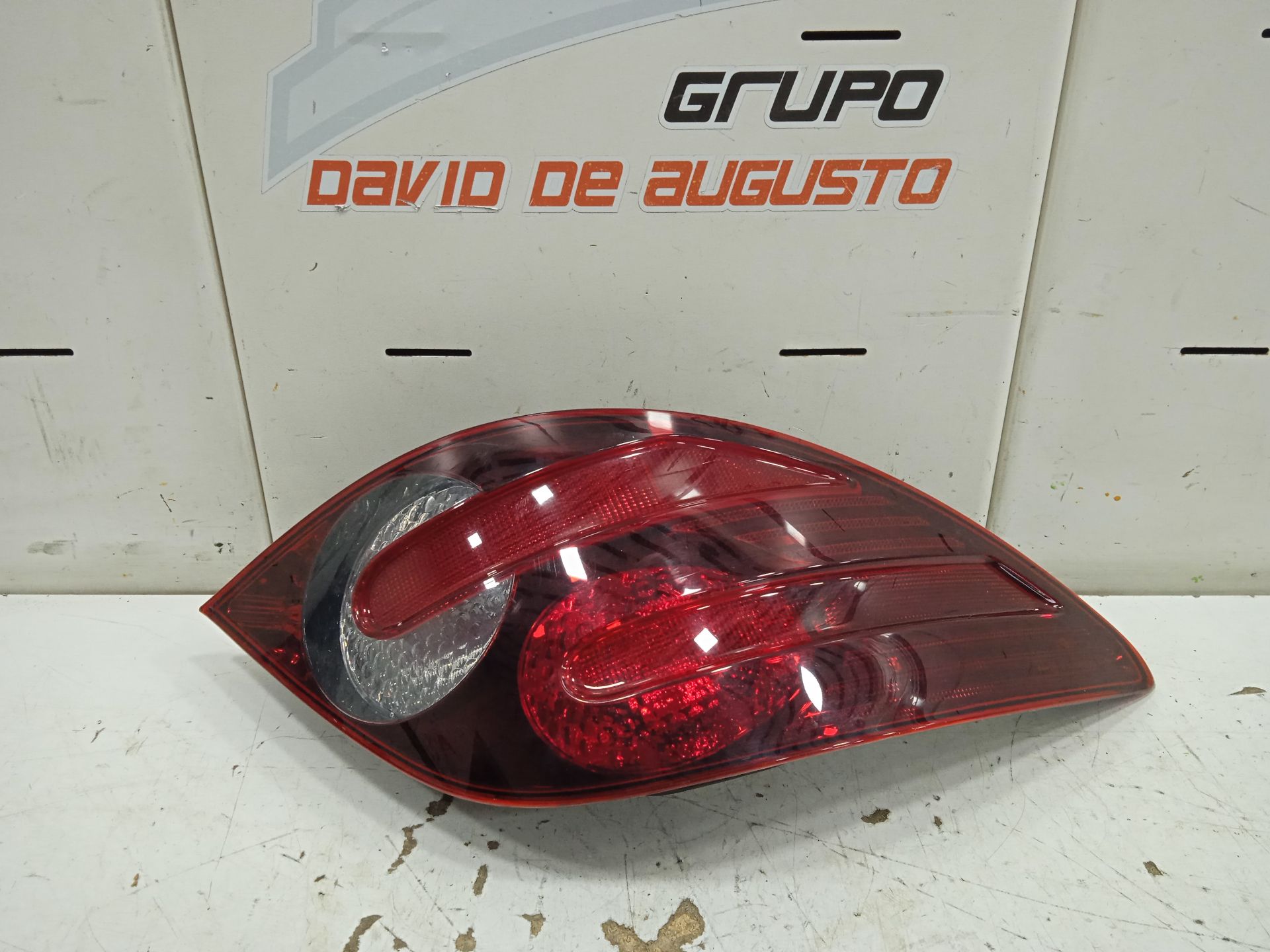 Piloto trasero izquierdo mercedes-benz clase r (bm 251) 320 cdi (251.022)