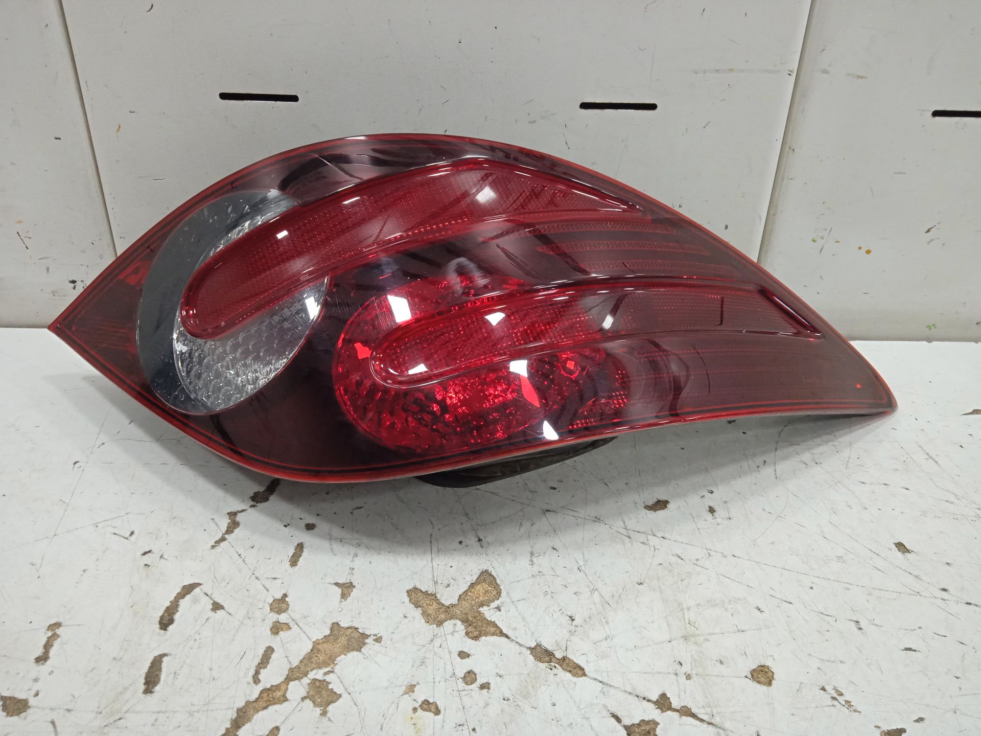Piloto trasero izquierdo mercedes-benz clase r (bm 251) 320 cdi (251.022)